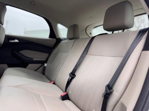 Used 2015 Ford Focus SE FWD image 20