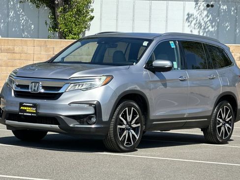 Used 2019 Honda Pilot Touring image 8