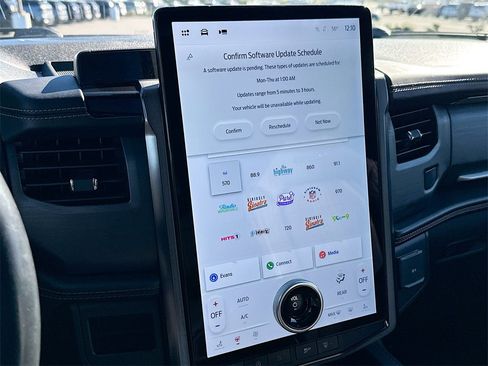 Used 2023 Ford Expedition Max Platinum image 13