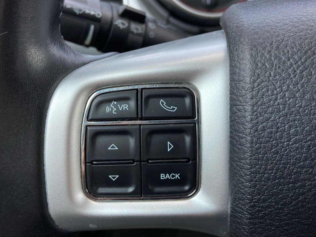 Used 2018 Dodge Journey SE FWD image 19