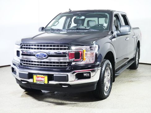 Used 2020 Ford F150 XLT w/ Equipment Group 302A Luxury AWD/4WD image 3
