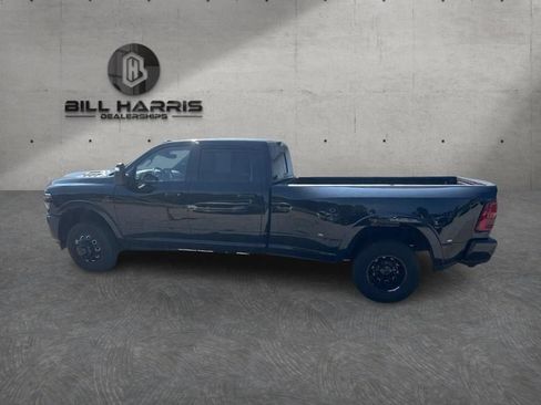 Used 2025 RAM 3500 Limited AWD/4WD image 8