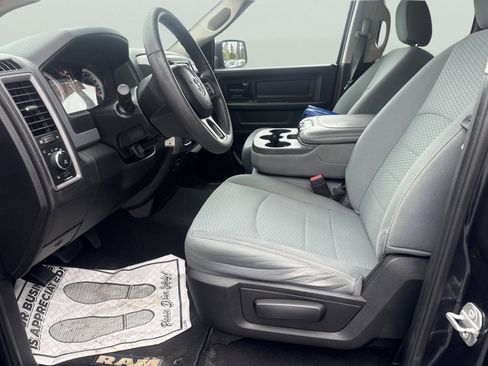 Used 2019 RAM 1500 Express AWD/4WD image 18