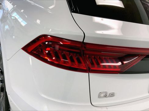 Used 2021 Audi Q8 Premium Plus w/ Premium Plus Package AWD/4WD image 32
