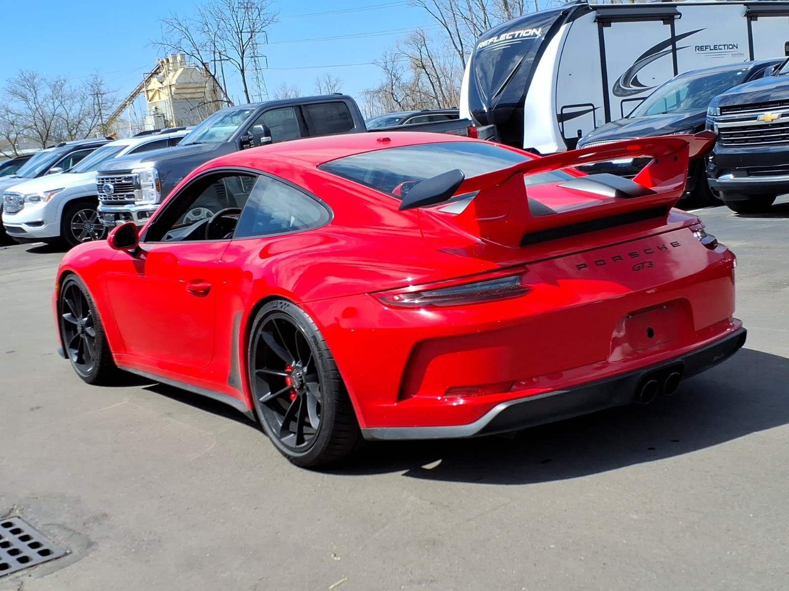 Used 2018 Porsche 911 GT3 RWD image 3