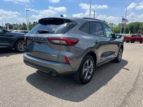 Certified 2024 Ford Escape ST-Line w/ Tech Pack #1 AWD/4WD image 4