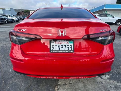 Used 2025 Honda Civic Sport image 6