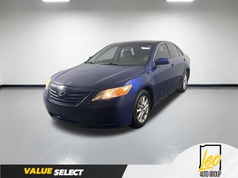 Used 2008 Toyota Camry LE FWD image 1