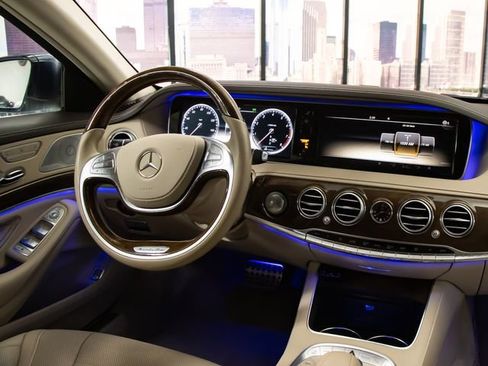 Used 2014 Mercedes-Benz S 550 Sedan image 15