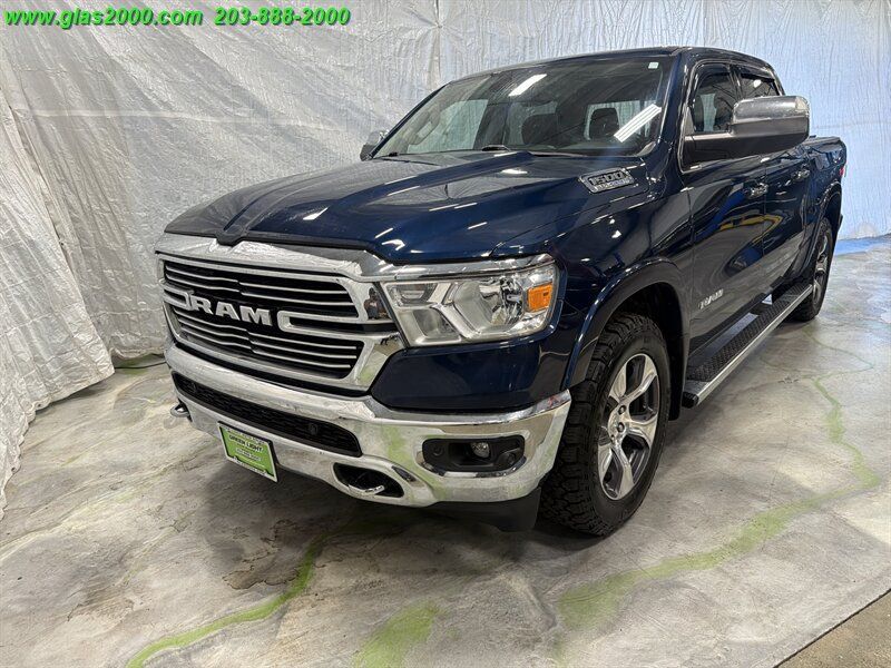 Used 2022 RAM 1500 Laramie AWD/4WD image 1