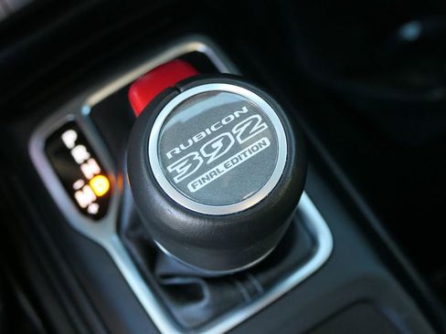 Used 2024 Jeep Wrangler Unlimited Rubicon 392 image 20