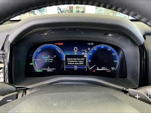 Used 2025 Toyota Camry XSE image 12