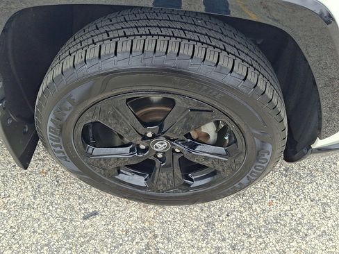 Used 2021 Toyota RAV4 XSE image 9