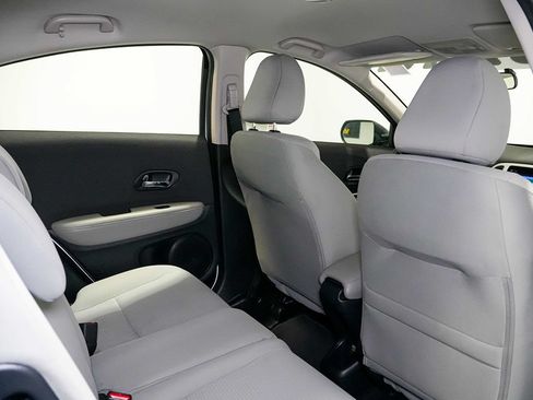 Used 2020 Honda HR-V LX image 16