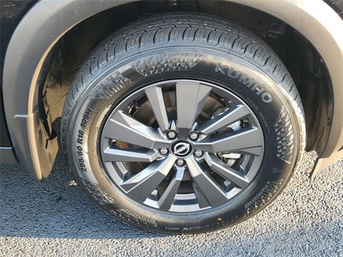 Certified 2022 Nissan Pathfinder SV image 16