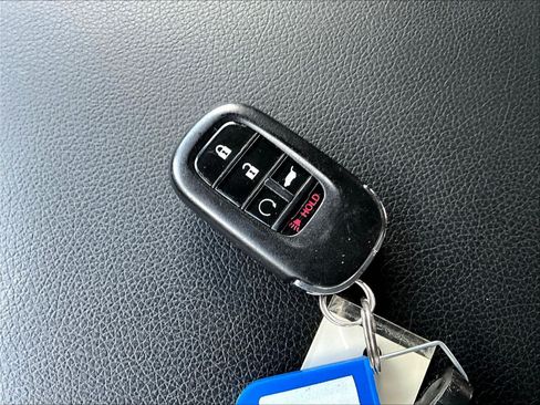 Used 2023 Honda Pilot Touring image 36