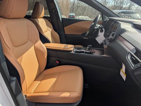 New 2026 Lexus RX 450h AWD image 12