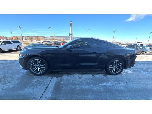 Used 2016 Ford Mustang Coupe image 6