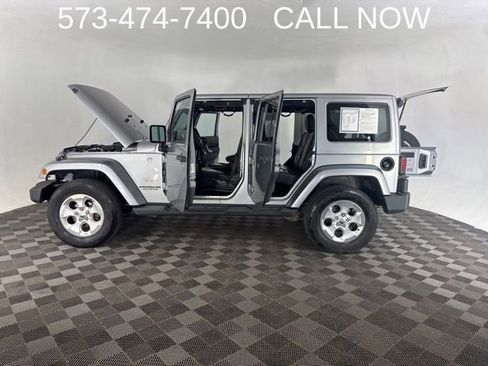 Used 2014 Jeep Wrangler Unlimited Sahara w/ Connectivity Group image 11