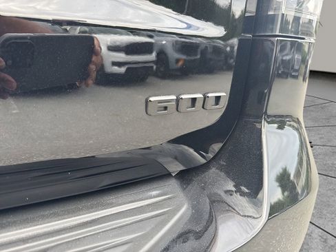 Used 2022 Cadillac Escalade Sport AWD/4WD image 35