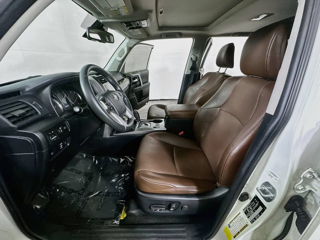 Used 2022 Toyota 4Runner Limited AWD/4WD image 18