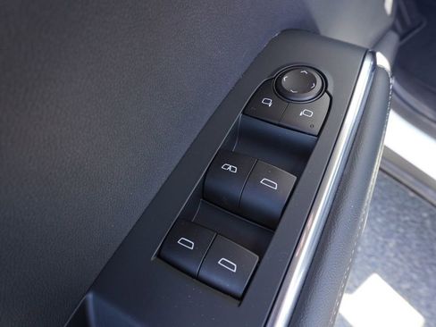 New 2025 GMC Acadia Elevation image 16