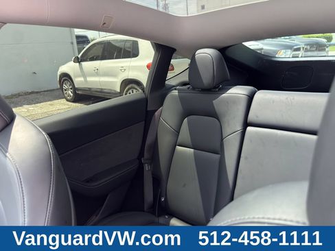 Used 2025 Tesla Model Y Long Range RWD image 15