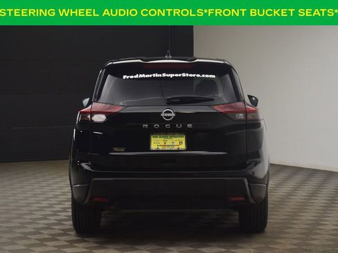 Used 2024 Nissan Rogue S FWD image 9