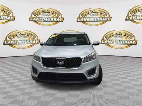 Used 2018 Kia Sorento L image 6