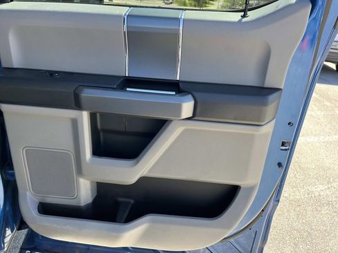 Used 2017 Ford F150 XLT w/ Equipment Group 302A Luxury image 18