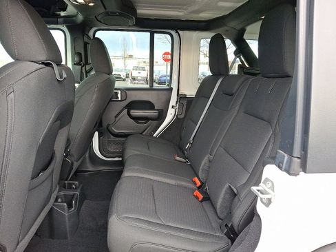 Used 2021 Jeep Wrangler Unlimited Sport image 10