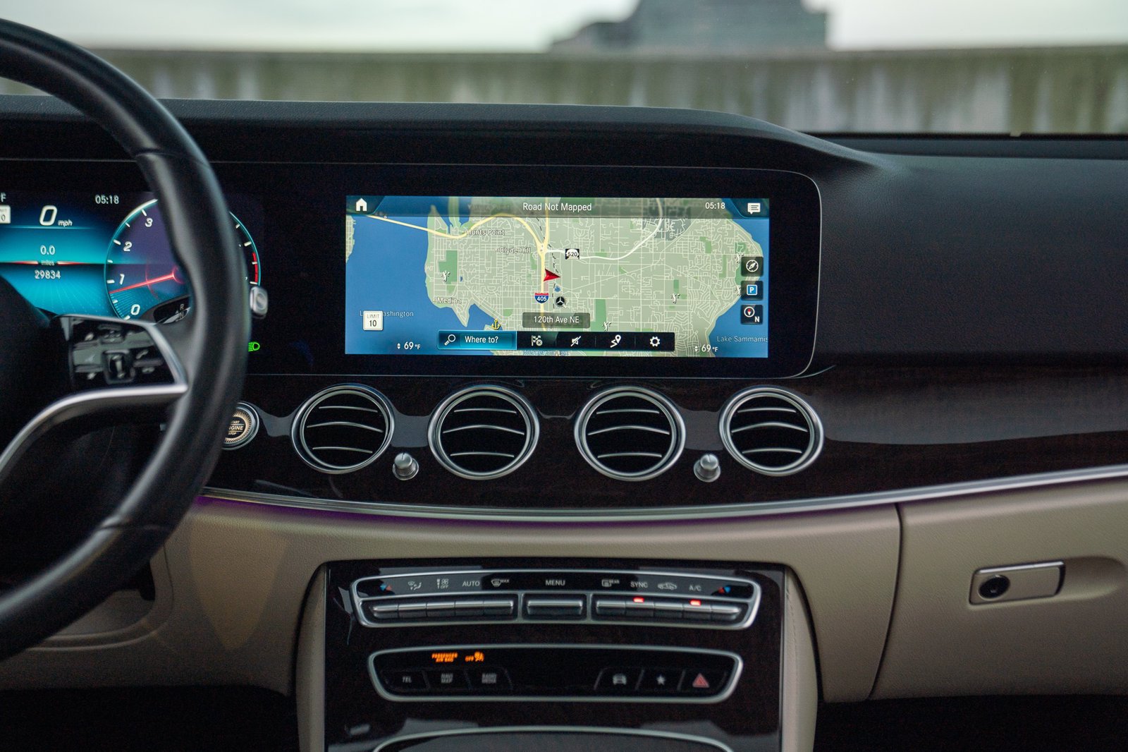 Certified 2021 Mercedes-Benz E 350 4MATIC Sedan image 21