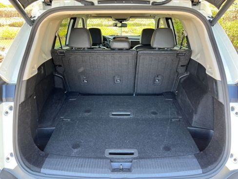 Used 2023 Nissan Rogue SL w/ SL Premium Package image 31