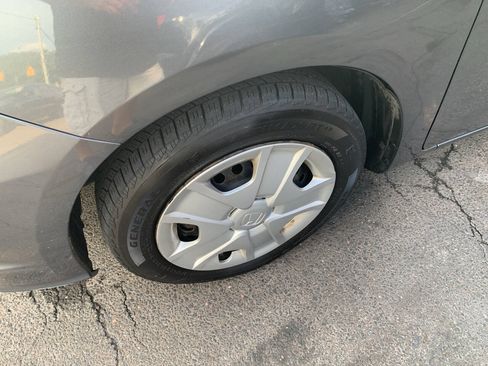 Used 2013 Honda Fit image 10