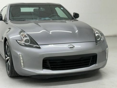 Used 2019 Nissan 370Z Touring Sport RWD image 32