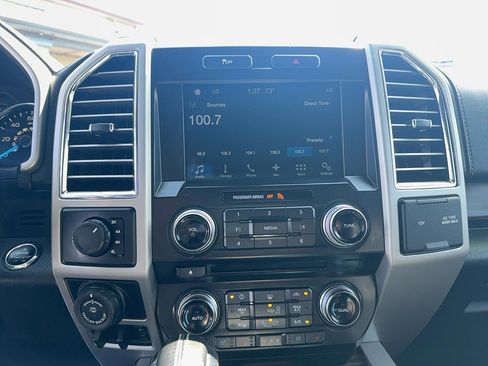 Used 2016 Ford F150 Lariat w/ Equipment Group 502A Luxury AWD/4WD image 22