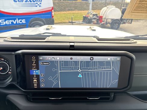 Certified 2024 Jeep Gladiator Mojave w/ Technology Group image 28