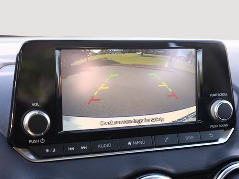 Used 2023 Nissan Sentra S FWD image 33