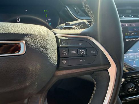 Used 2023 Jeep Grand Cherokee 4WD 4xe image 30