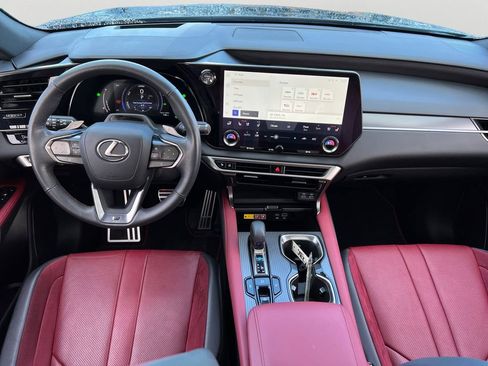 Used 2024 Lexus RX 500h F Sport image 11