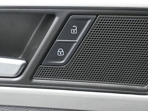 Used 2023 Volkswagen Atlas Cross Sport SE w/ Panoramic Sunroof Package AWD/4WD image 14