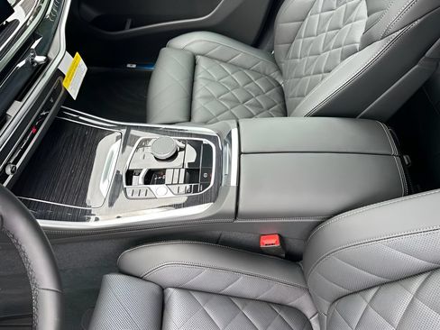 New 2026 BMW X5 sDrive40i w/ M Sport Package RWD image 19