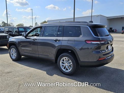 New 2025 Jeep Grand Cherokee L Laredo w/ Luxury Tech Group I image 10