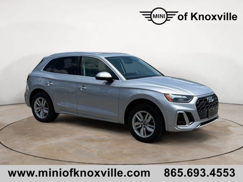 Used 2022 Audi Q5 2.0T Premium w/ Convenience Package AWD/4WD image 1