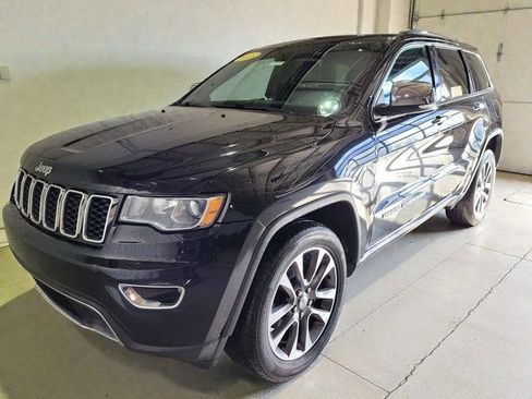 Used 2018 Jeep Grand Cherokee Limited image 20