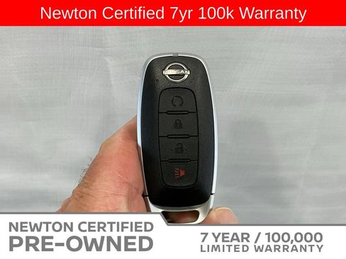 Used 2023 Nissan Rogue SV FWD image 39