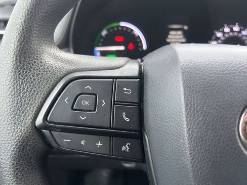 Used 2022 Toyota Sienna LE w/ LE Plus Package image 24