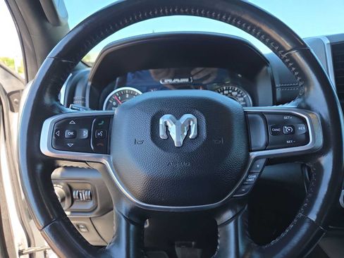 Used 2023 RAM 1500 Laramie AWD/4WD image 23