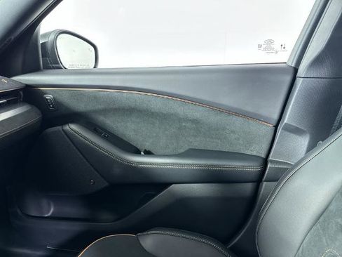 Certified 2022 Ford Mustang Mach-E GT image 33