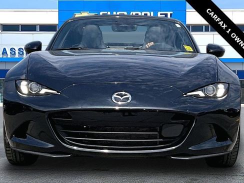 Used 2025 MAZDA MX-5 Miata RF Grand Touring RWD image 17
